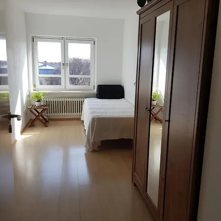 民宿 Messezimmer, Zentrale Lage, Verkehrsanbindung *